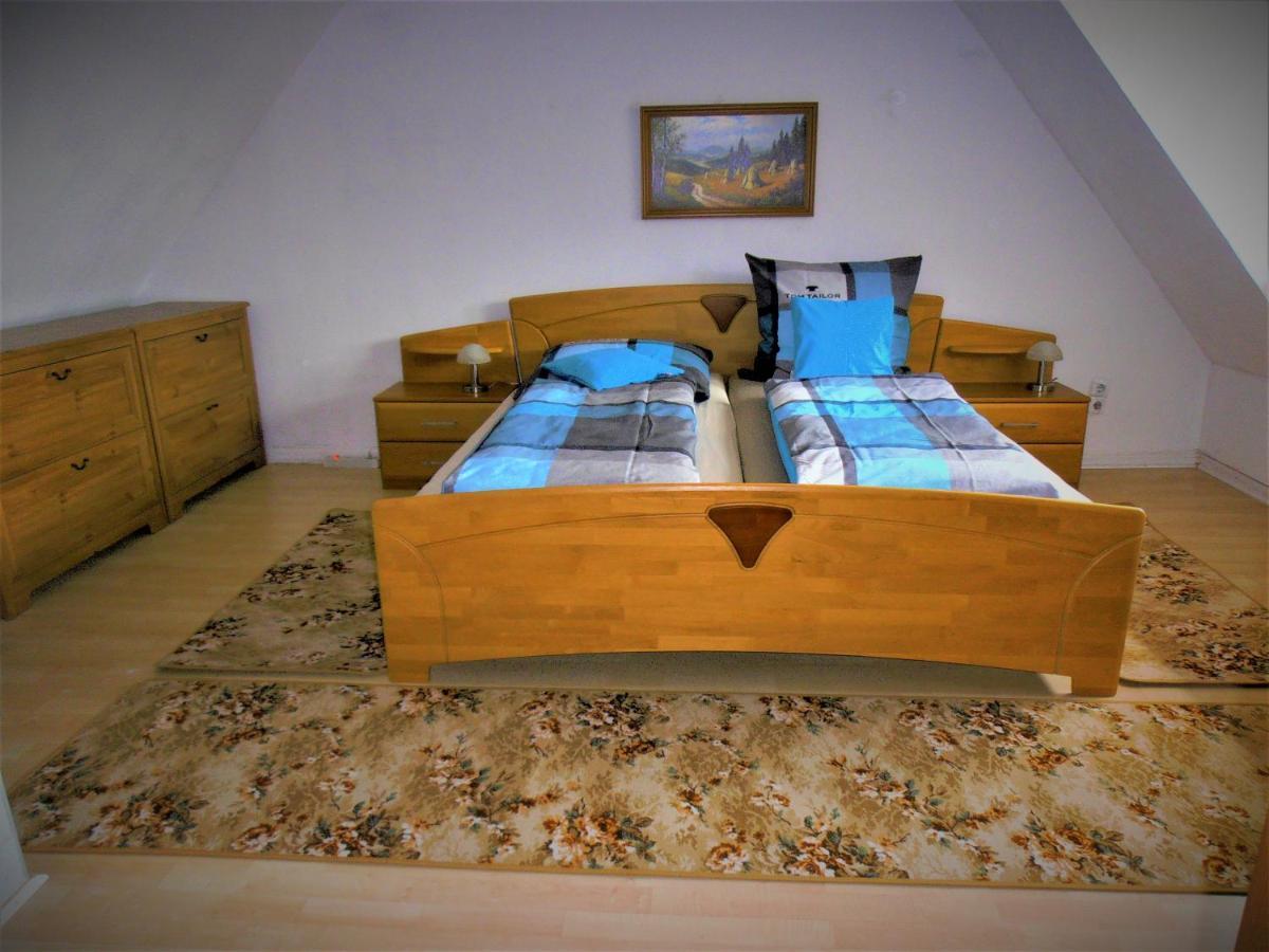 Familienfreundliches Ferienhaus Mit 3 Schlafzimmern Oldisleben Exterior foto